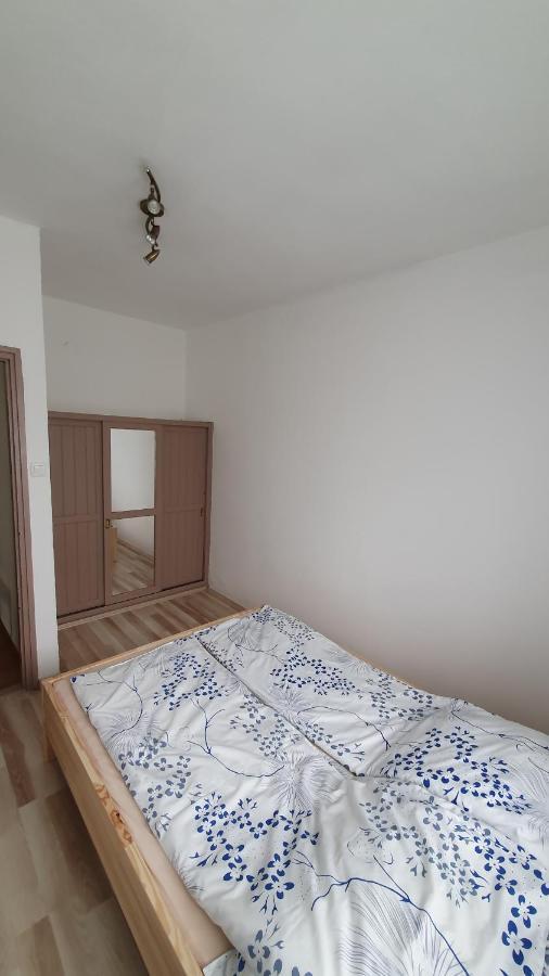 Aron Apartman Бадачоньтомай Екстер'єр фото